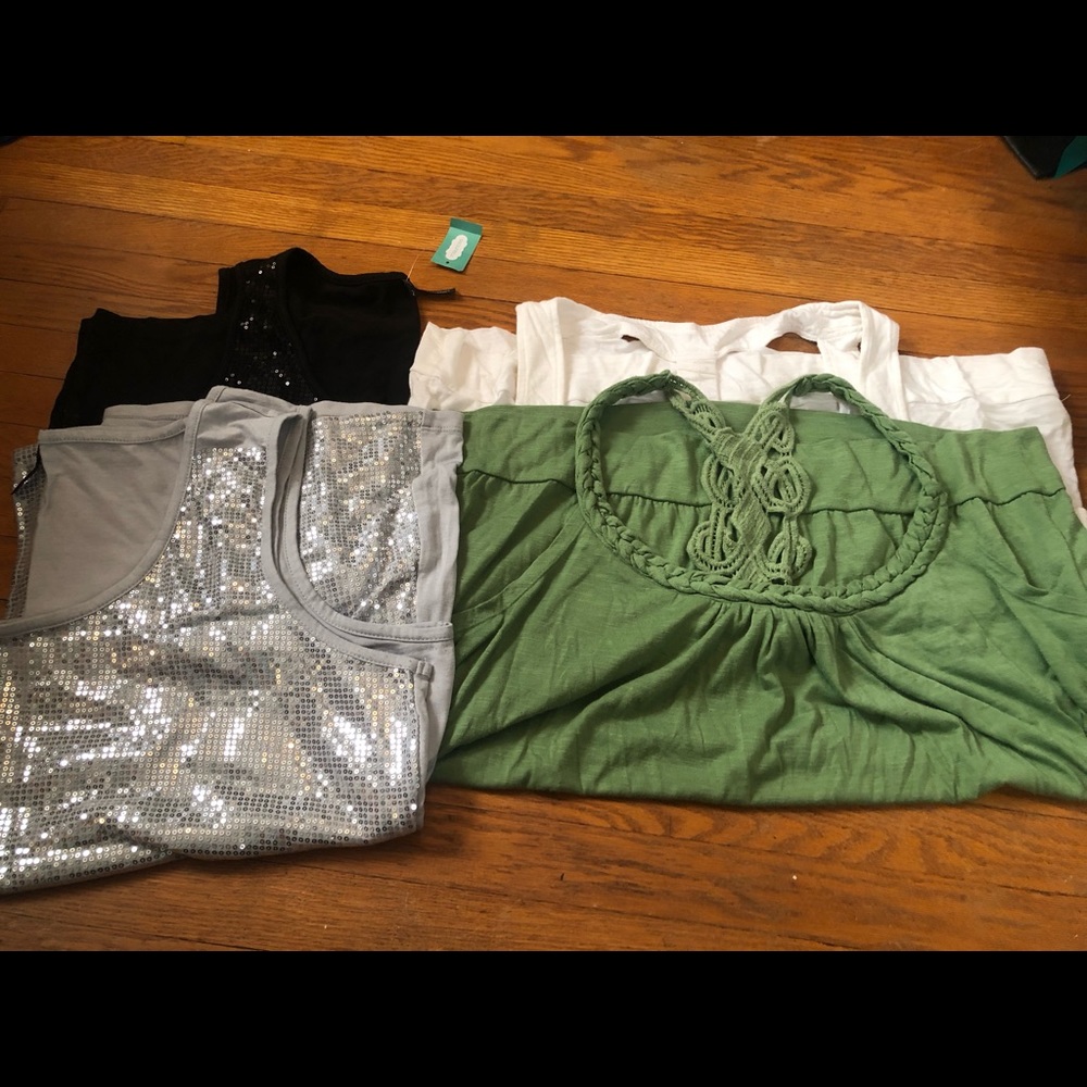 💥BUNDLE💥4 plus size dressy tank tops